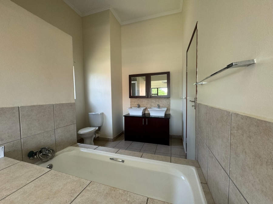 4 Bedroom Property for Sale in Leloko Lifestyle Estate North West